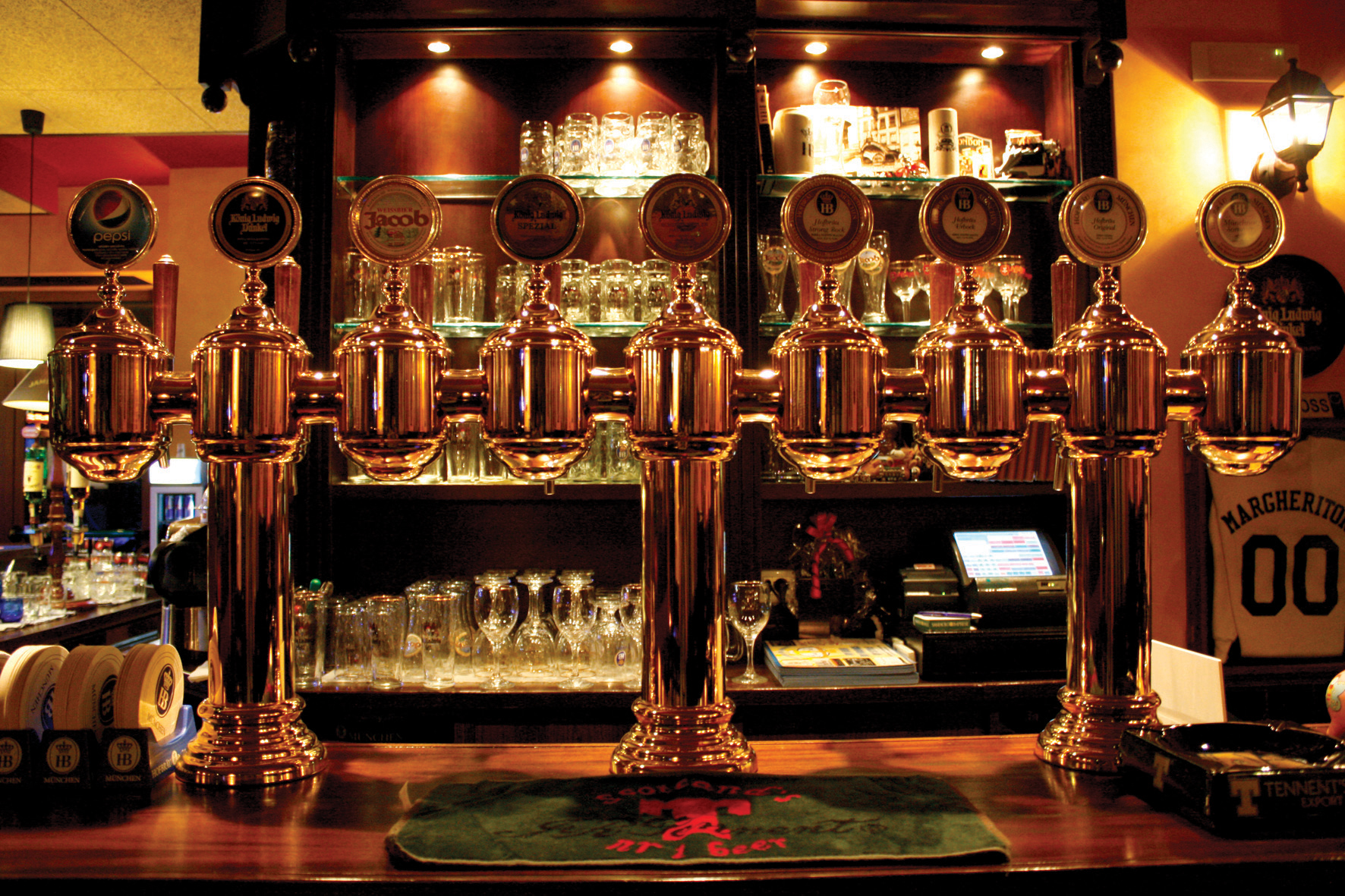 Pub & Beer